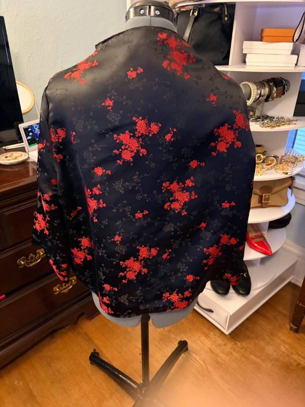 Chinese Brocade Floral Jacket Black Red Mandarin Collar Grannycore Evening Glam - Picture 2 of 9